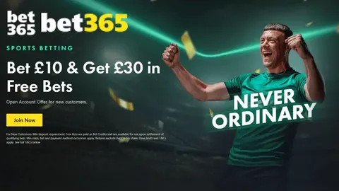 “意韩巴三大足球巨星联袂竞技，传奇明星赛上演精彩对决”